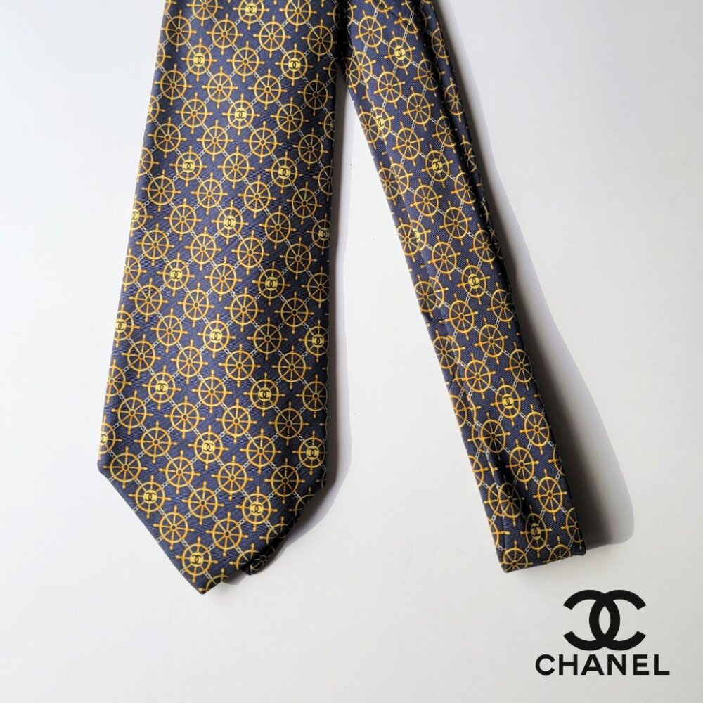 CHANEL Men's Vintage Tie 100% Silk Made in Italy Blue Ship Wheel CCs Authentic